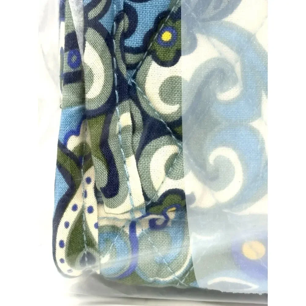 Vera Bradley Maritime Medallion Grand Hanging Organizer Travel Makeup Bag